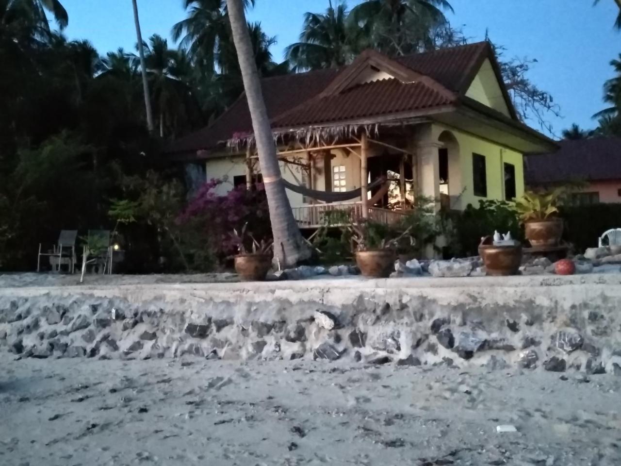 Right On The Beach House Villa Taling Ngam Beach Kültér fotó