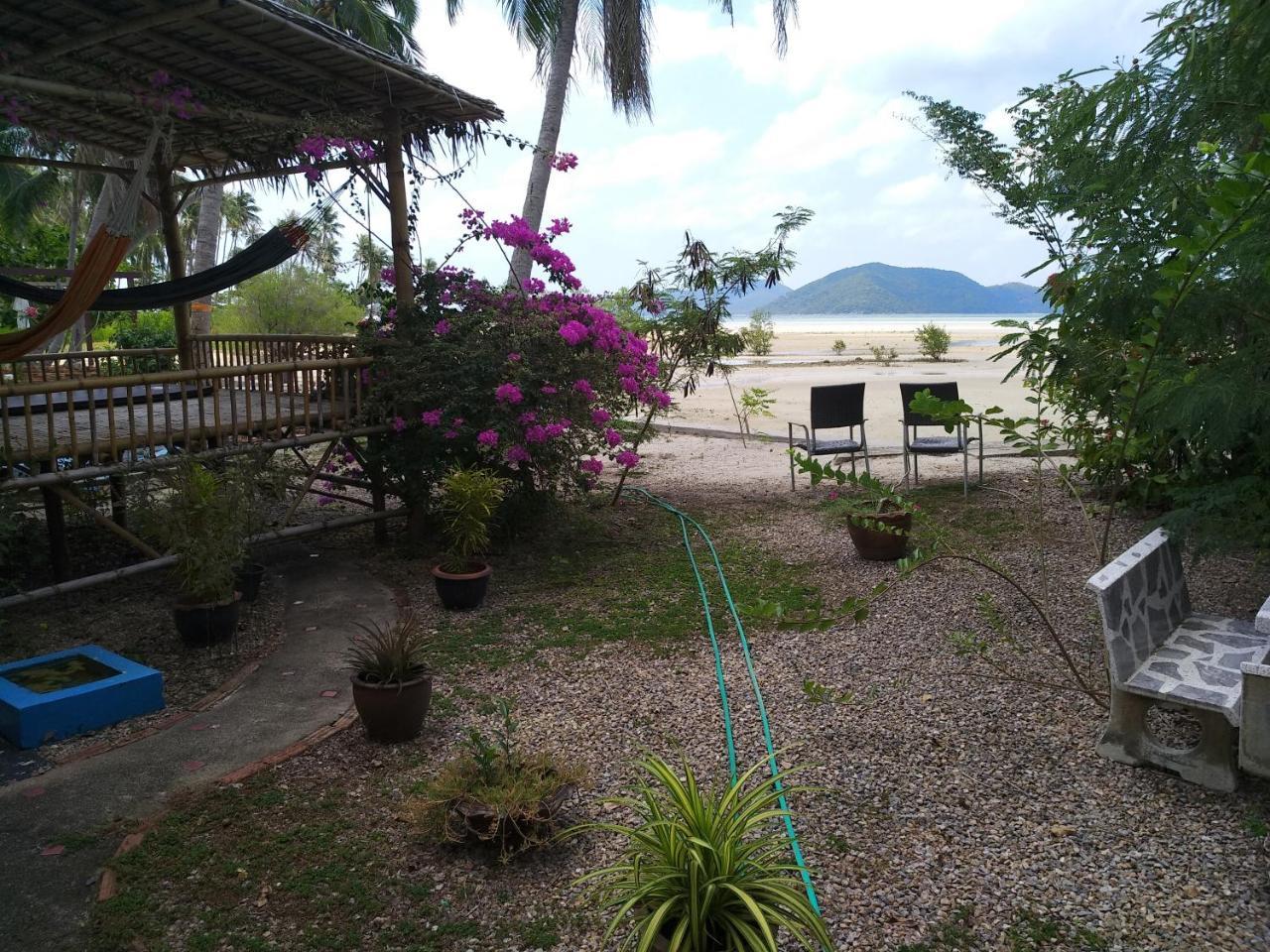 Right On The Beach House Villa Taling Ngam Beach Kültér fotó