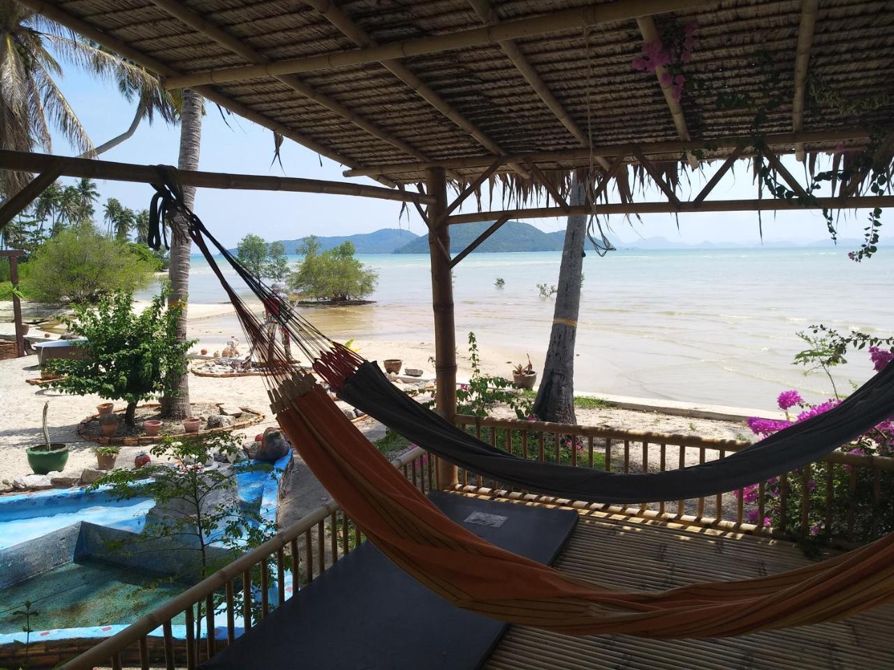 Right On The Beach House Villa Taling Ngam Beach Kültér fotó